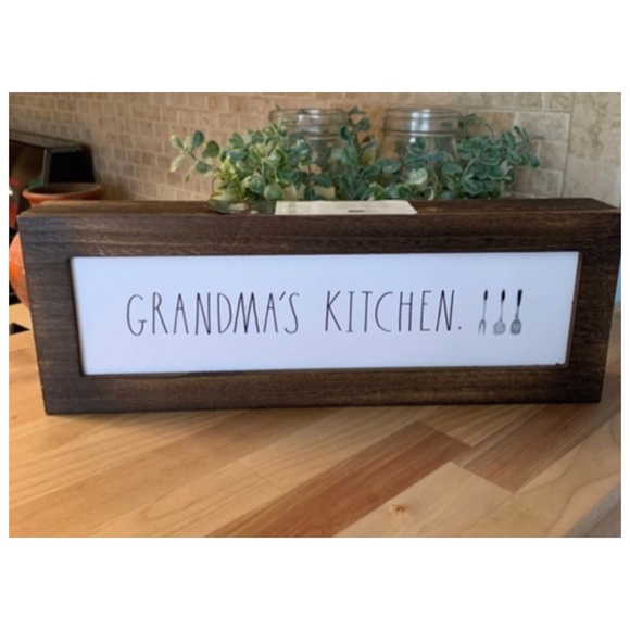 NEW Rae Dunn Farmhouse “GRANDMA’S KITCHEN” Wood Home Kitchen Decor Sign - Picture 2 of 2